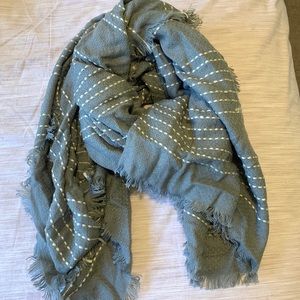 EUC J.Crew blanket scarf